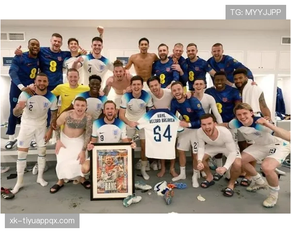 凯恩 vs 鲁尼：英格兰队长传承中的战术角色与进球效率对比